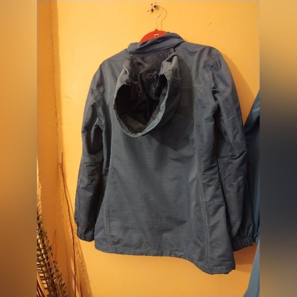Extreme Mountain Warehouse Women's Blue Hooded Jacket Waterproof Size 10 - Picture 2 of 8